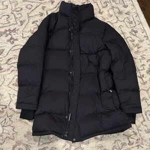 Aritzia Black Super Puff Mid Jacket